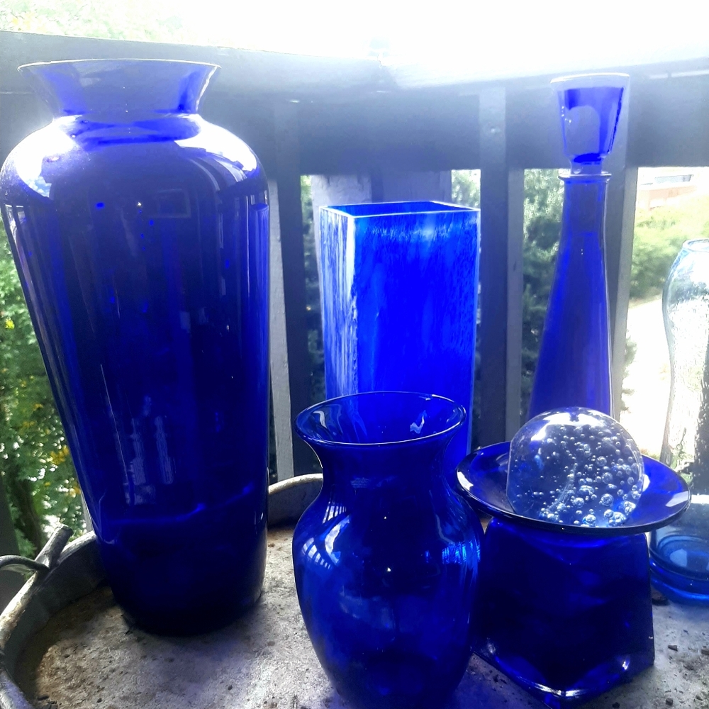 7 vases
